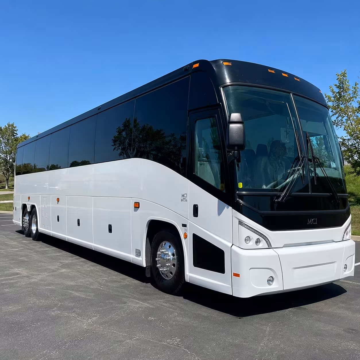 employee bus rentals for lakewood warehouses and industrial parks
