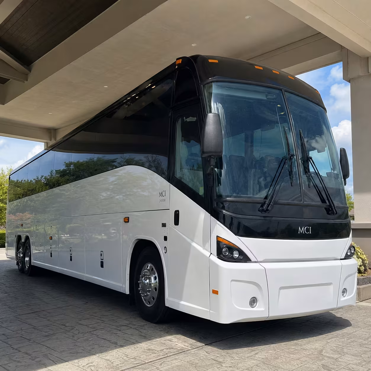 lakewood charter bus rental fleet