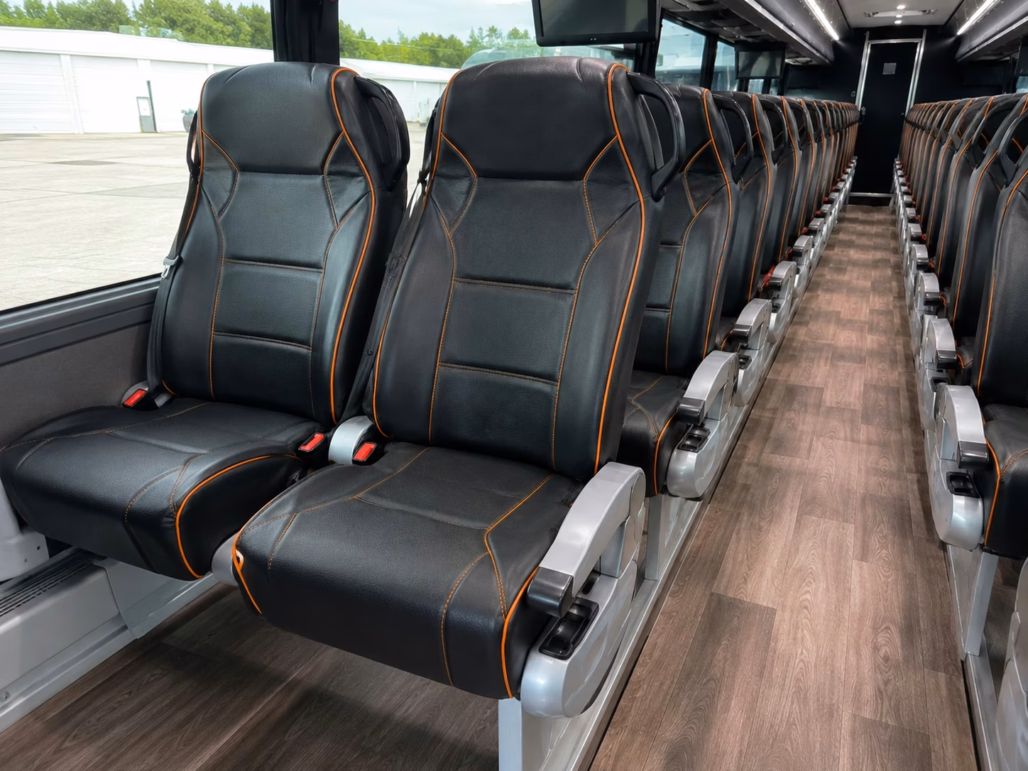 lakewood charter bus rentals for corporate events and commuters