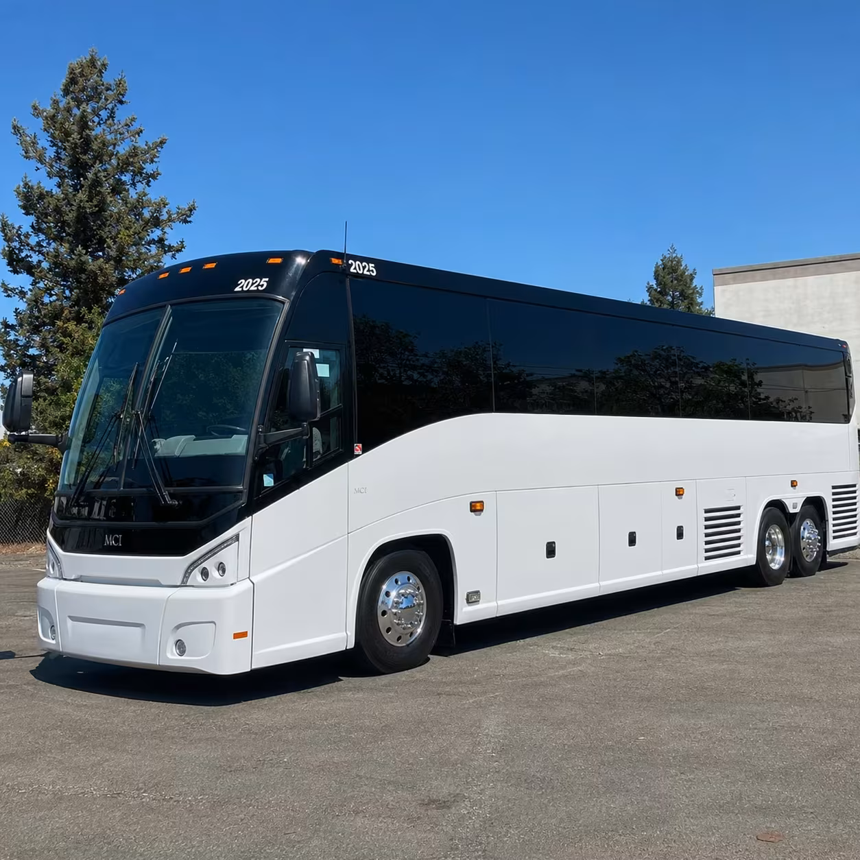 lakewood shuttle buses for weekly congregation pickups